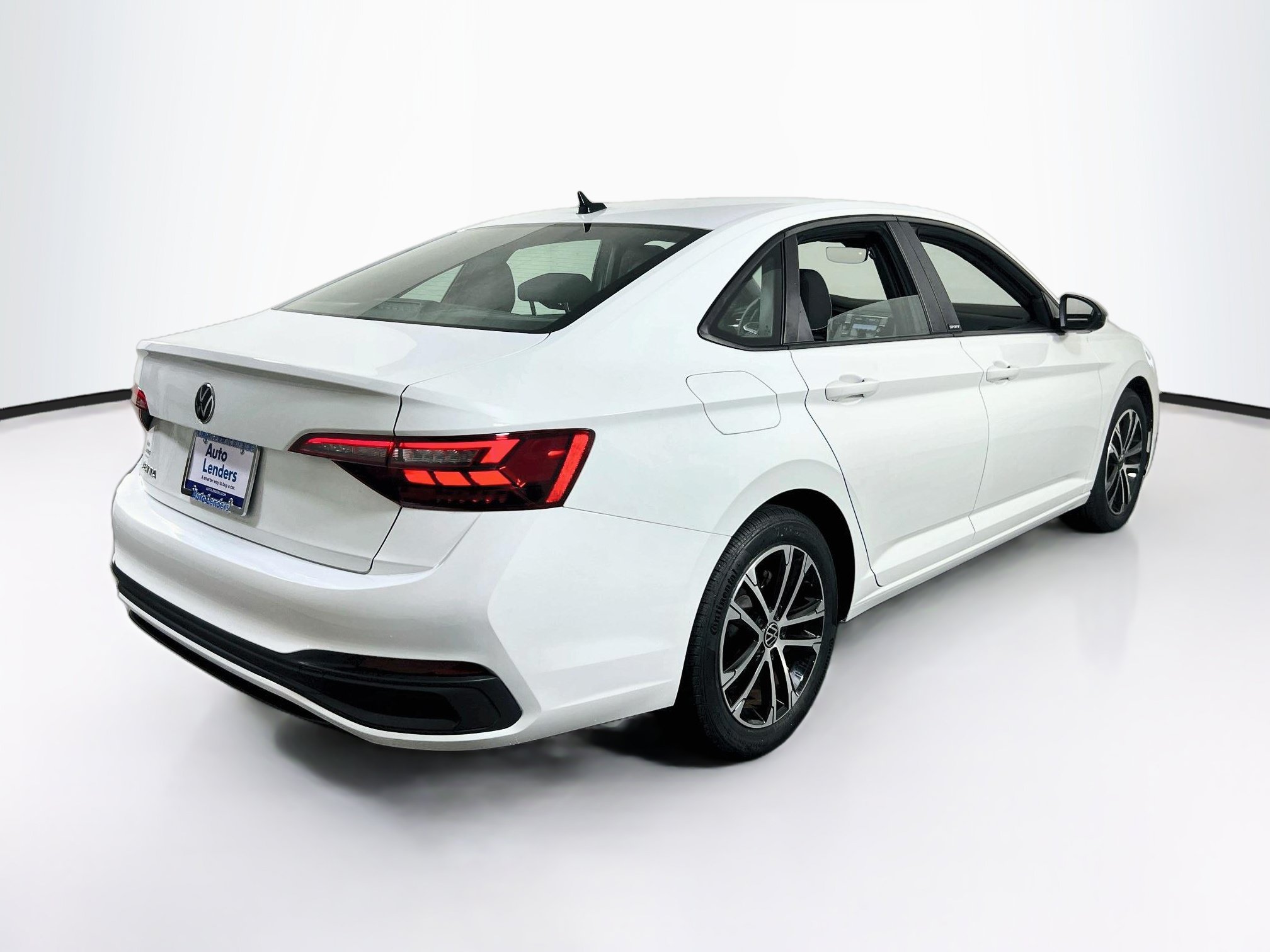 Used 2023 Volkswagen Jetta Sport FWD image 5
