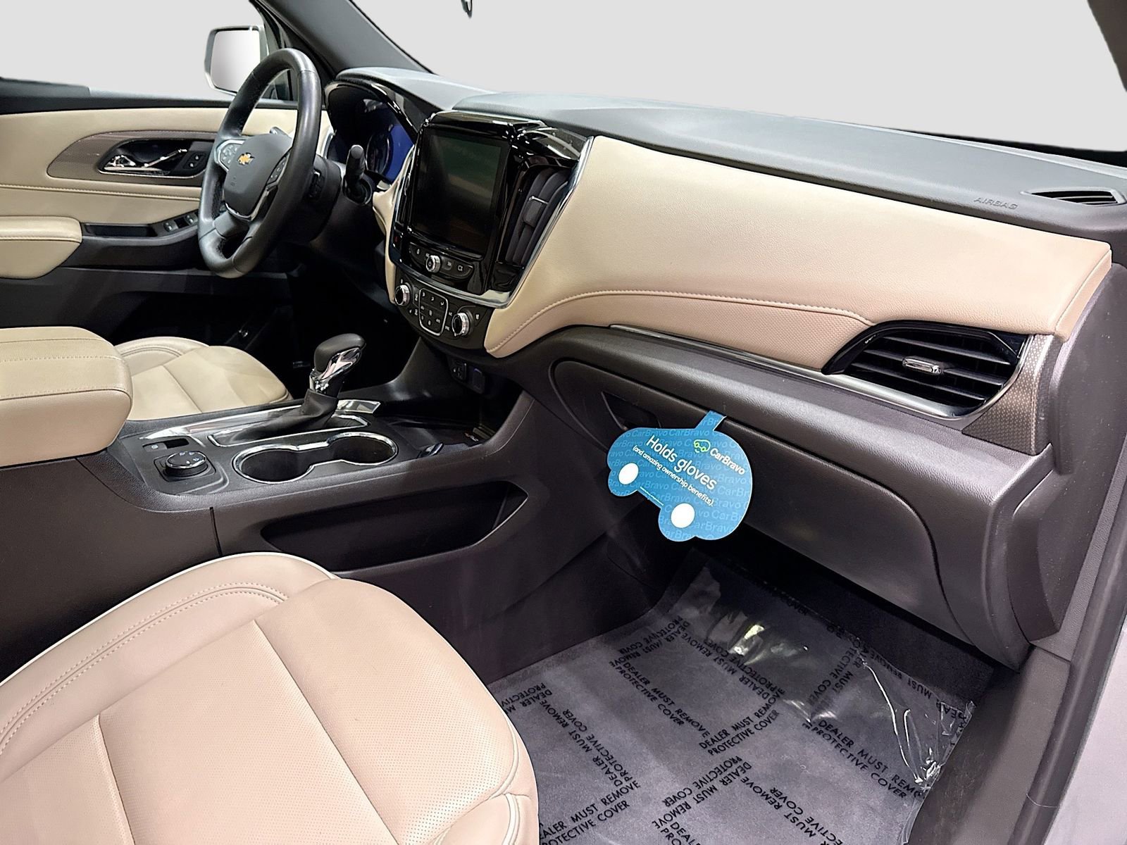 Used 2023 Chevrolet Traverse Premier image 35