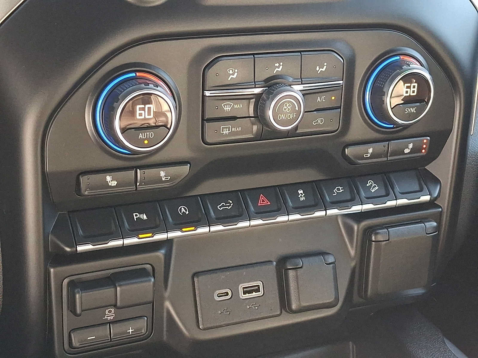 Used 2019 Chevrolet Silverado 1500 LT Trail Boss AWD/4WD image 15