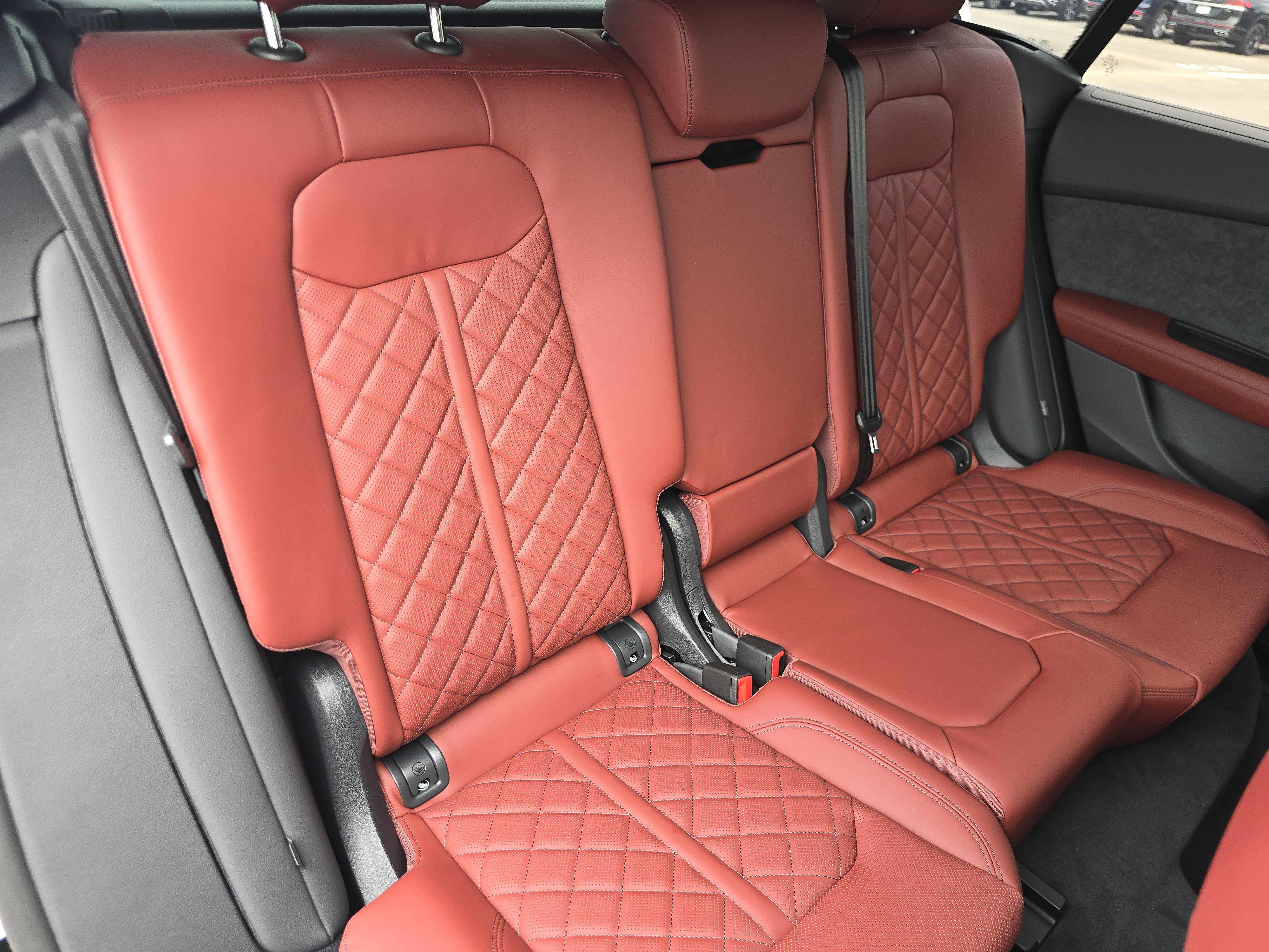 New 2027 Audi SQ8 Premium Plus AWD/4WD image 18