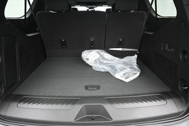 New 2026 Chevrolet Suburban LT w/ Comfort Package AWD/4WD image 15