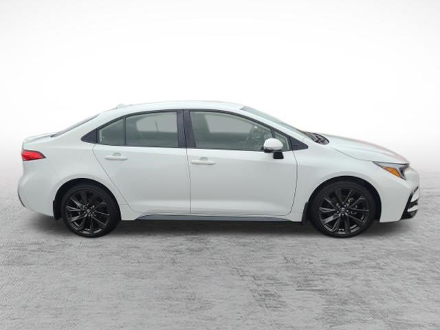 Certified 2023 Toyota Corolla SE w/ Carpet Mat Package (TMS) FWD image 4