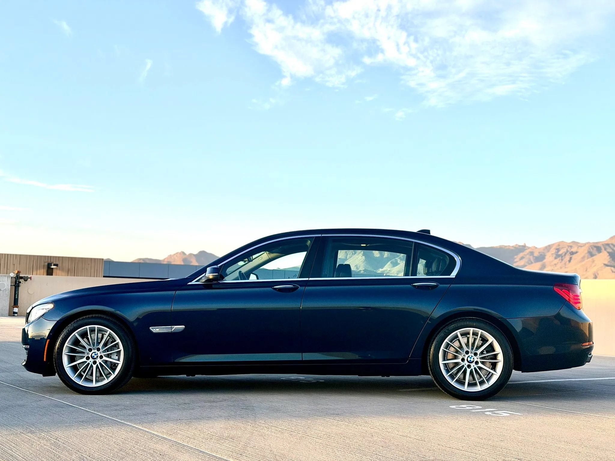 Used 2014 BMW 750Li RWD image 4