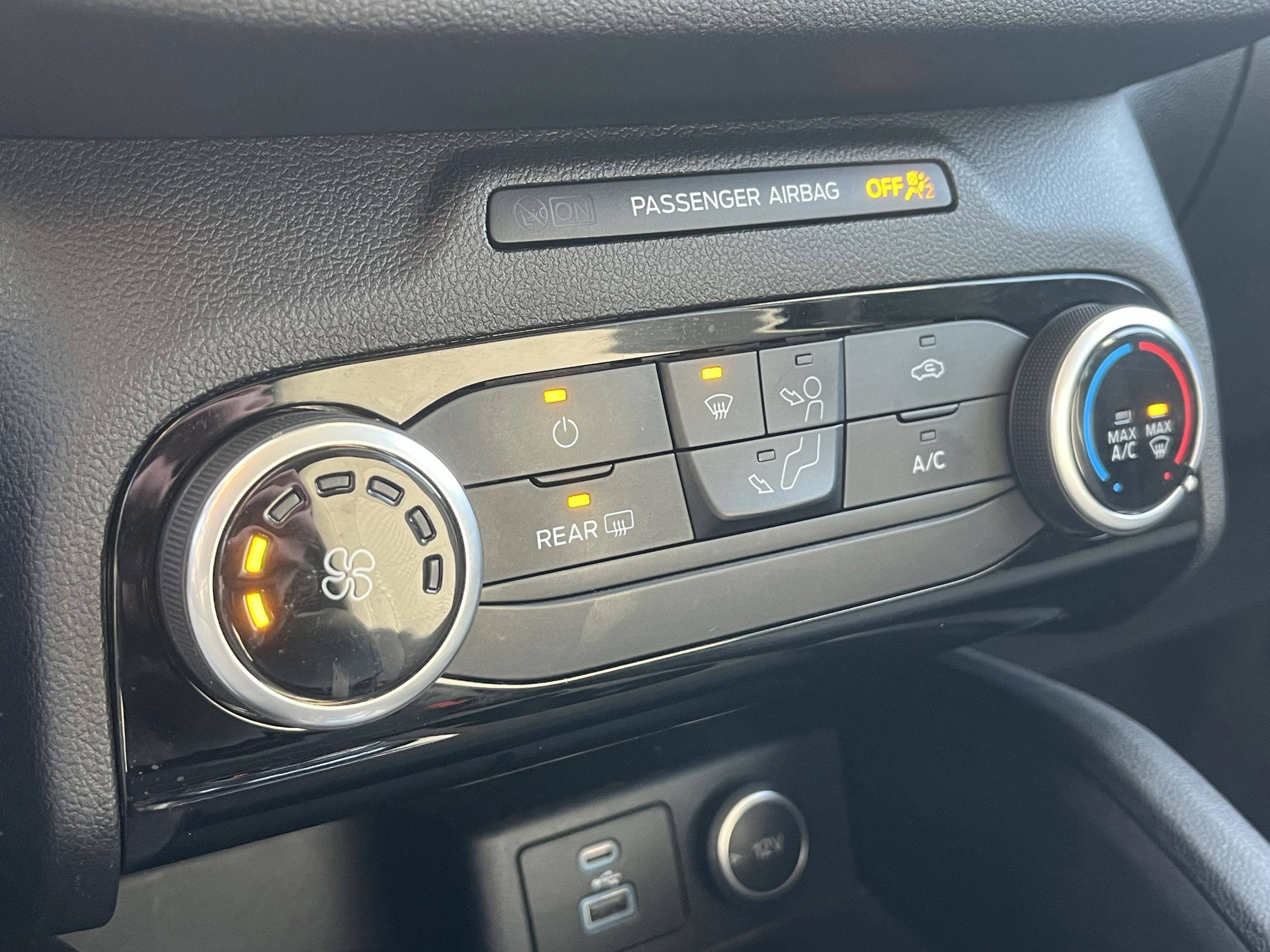 Certified 2021 Ford Escape SE image 21