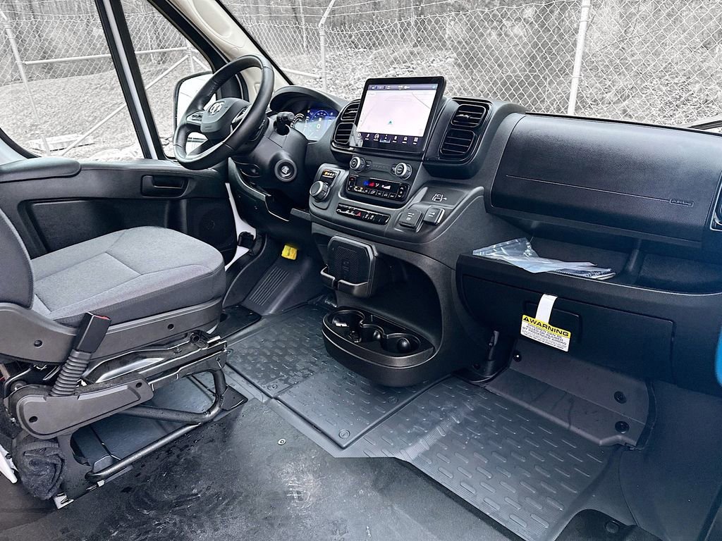 Used 2024 RAM ProMaster 3500 w/ Delivery Van Package FWD image 31