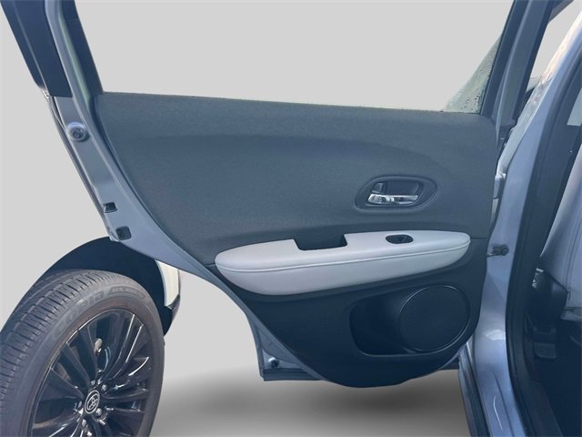 Used 2019 Honda HR-V LX image 17