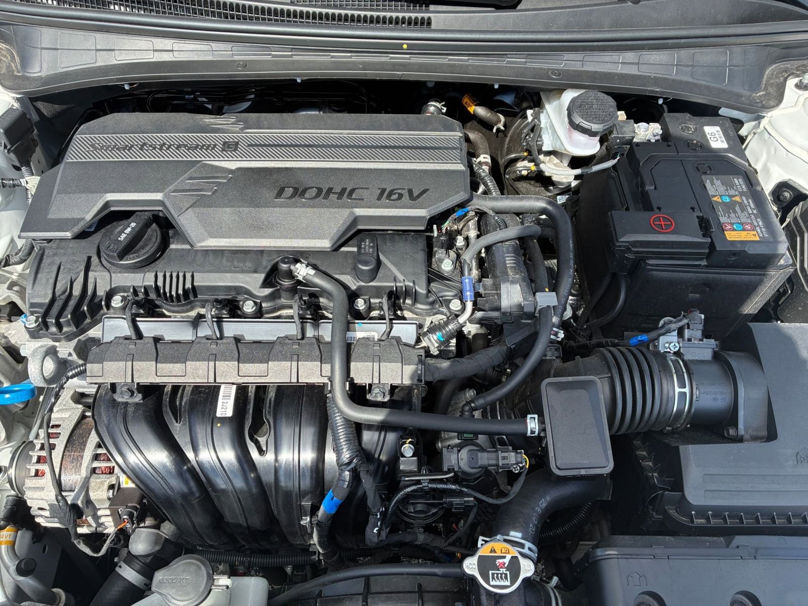 Used 2025 Hyundai Elantra SEL image 27