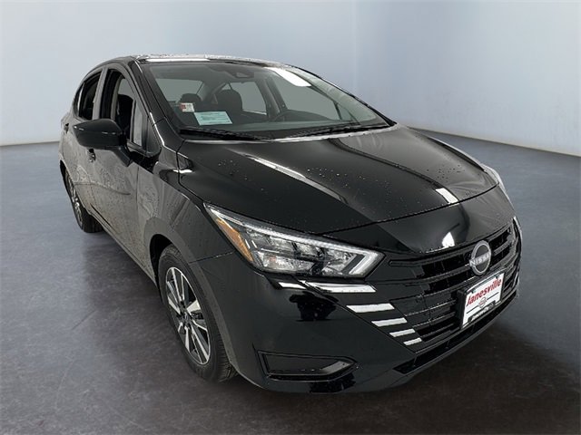 New 2025 Nissan Versa SV w/ Trunk Package