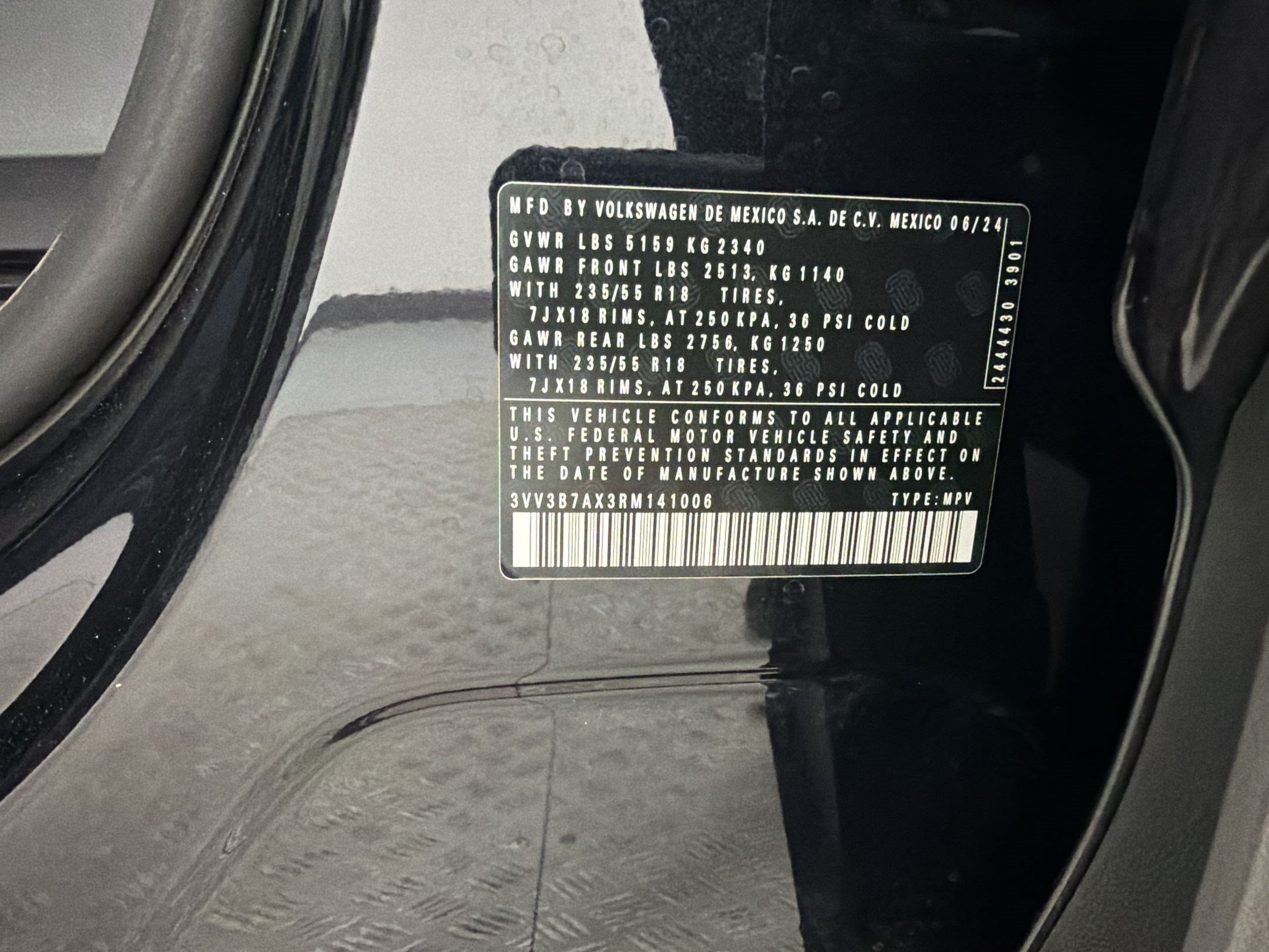 Used 2024 Volkswagen Tiguan SE FWD image 26