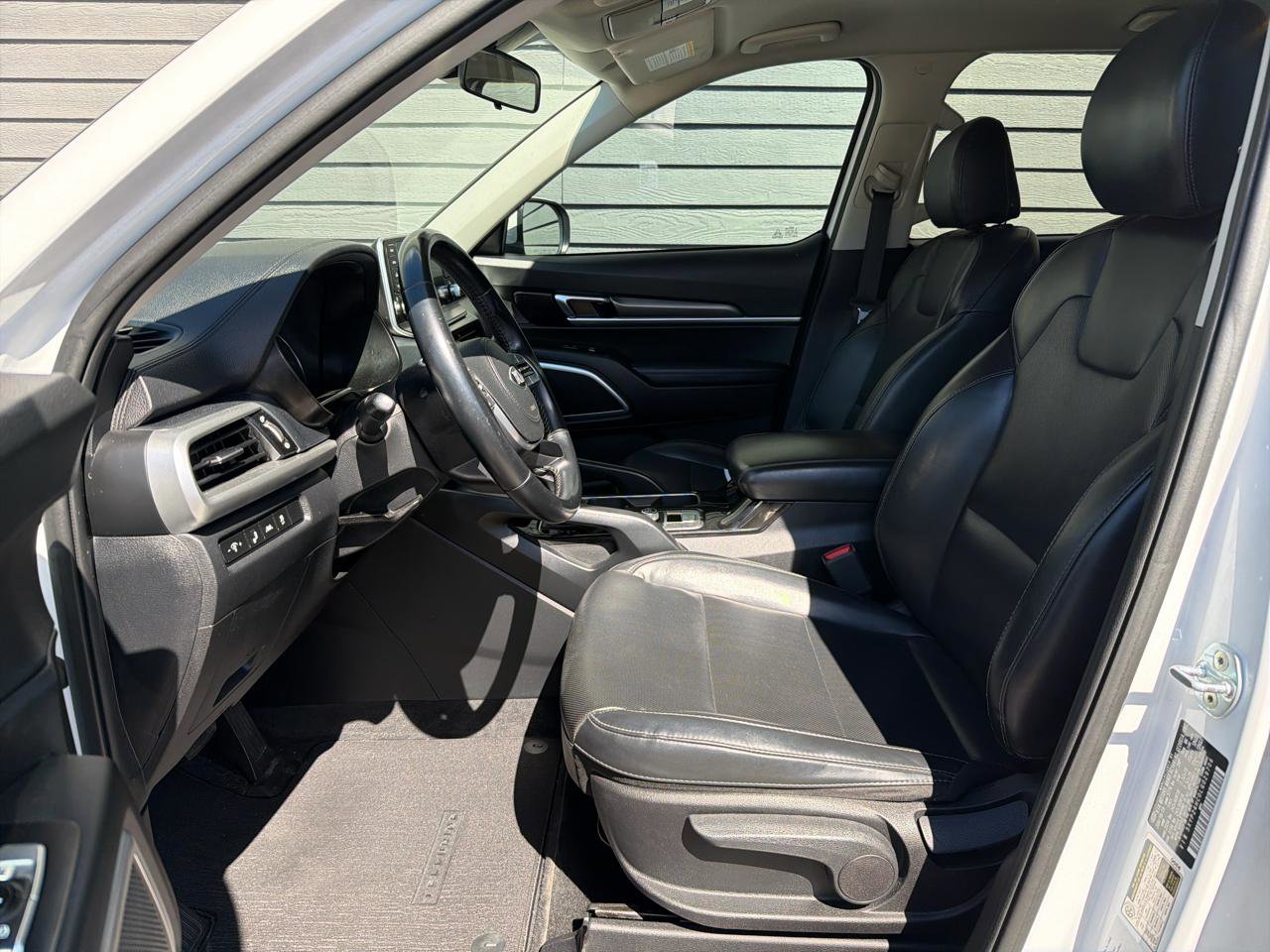 Used 2020 Kia Telluride LX FWD image 40