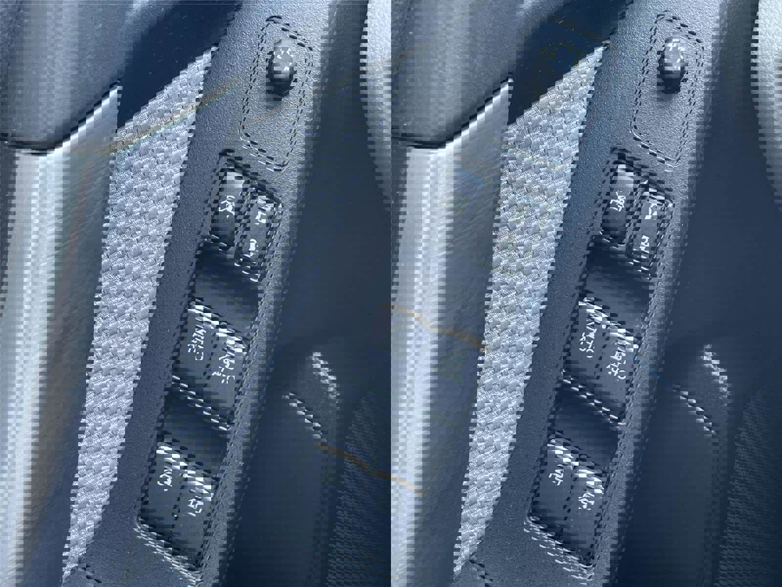 Used 2017 Subaru Forester 2.5i w/ Alloy Wheel Package image 24