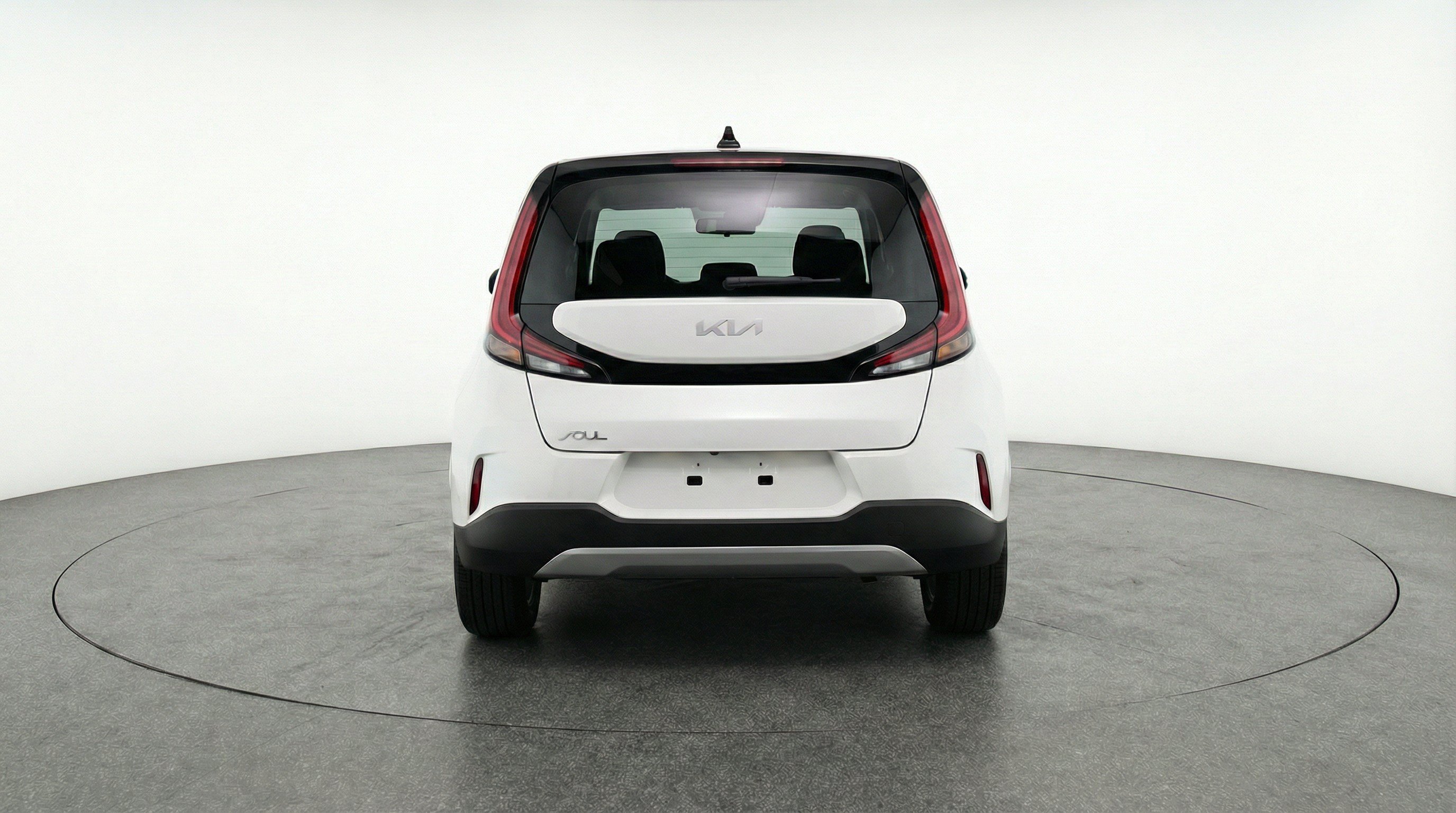 Used 2025 Kia Soul LX w/ LX Technology Package FWD image 7