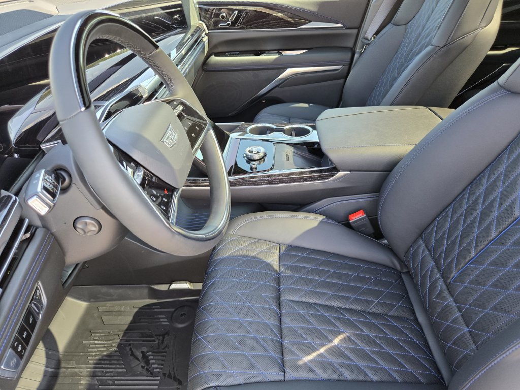 New 2026 Cadillac Escalade IQ Sport 1 w/ LPO, Floor Liner Package AWD/4WD image 8