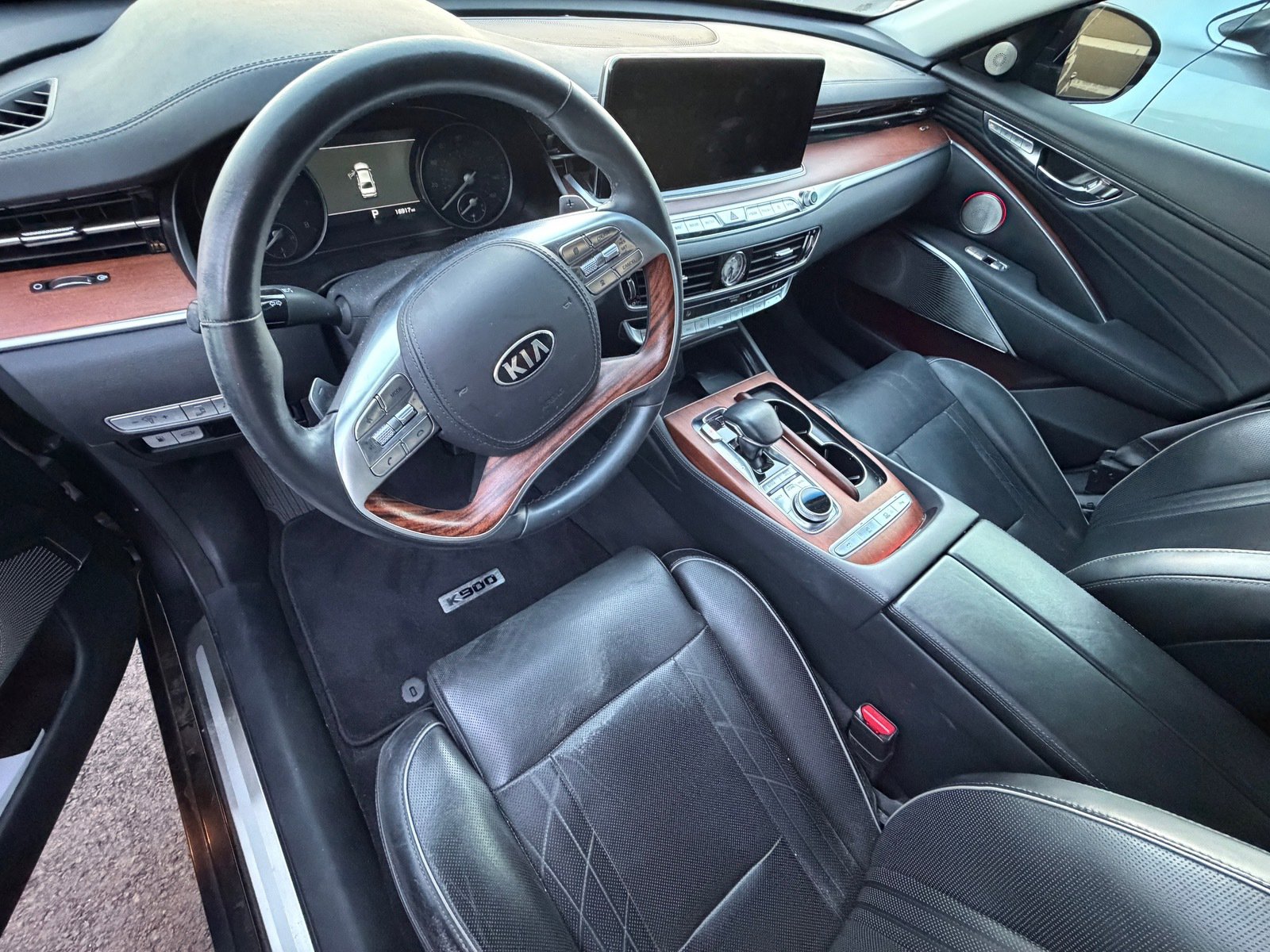 Certified 2020 Kia K900 Luxury image 7