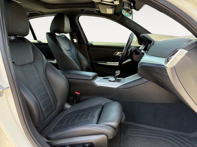 Used 2020 BMW 330i xDrive Sedan w/ M Sport Package image 12