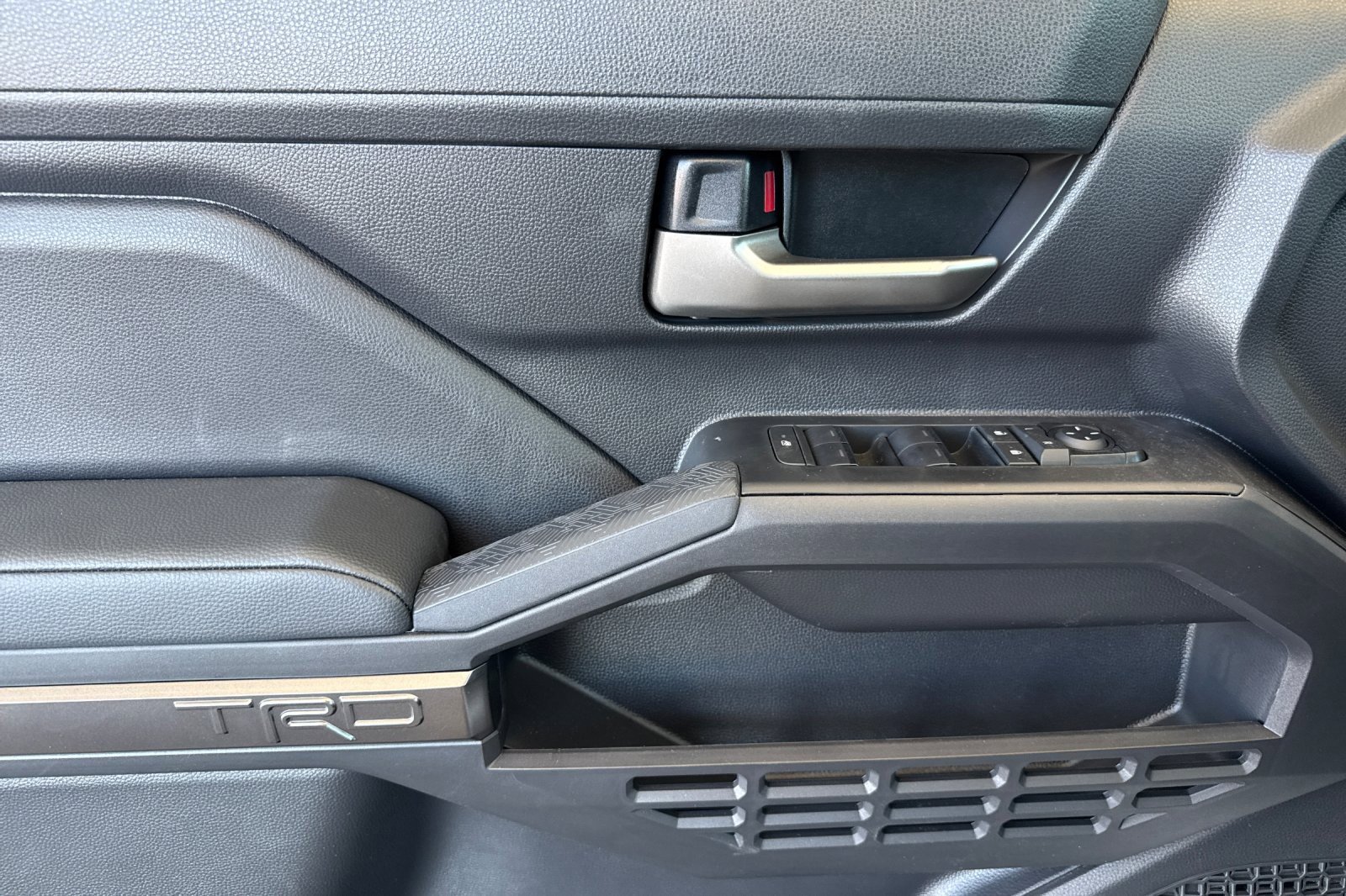 New 2025 Toyota Tacoma TRD Off-Road image 11