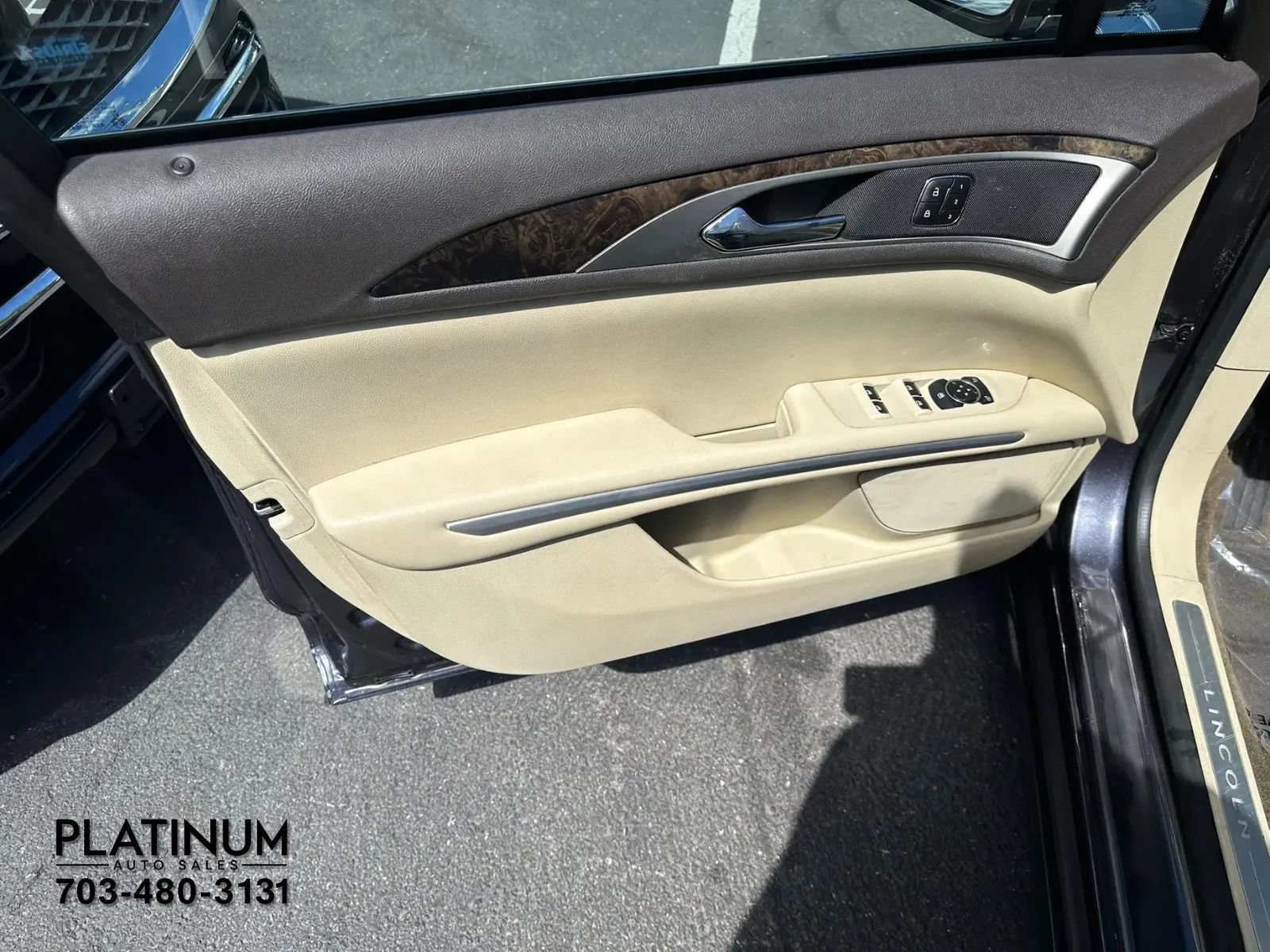 Used 2013 Lincoln MKZ Hybrid FWD image 19