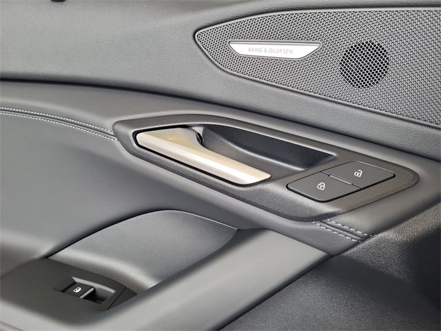 New 2025 Audi Q6 e-tron Premium Plus image 15