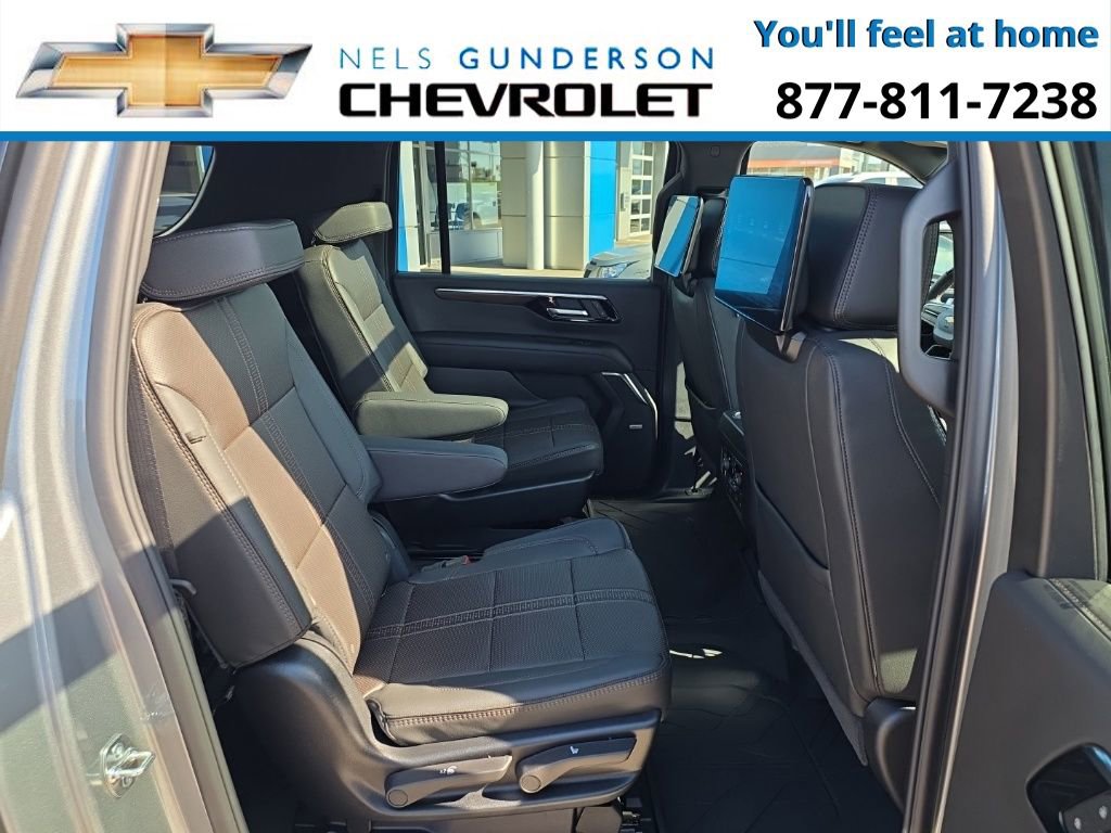 New 2026 Chevrolet Suburban High Country image 12