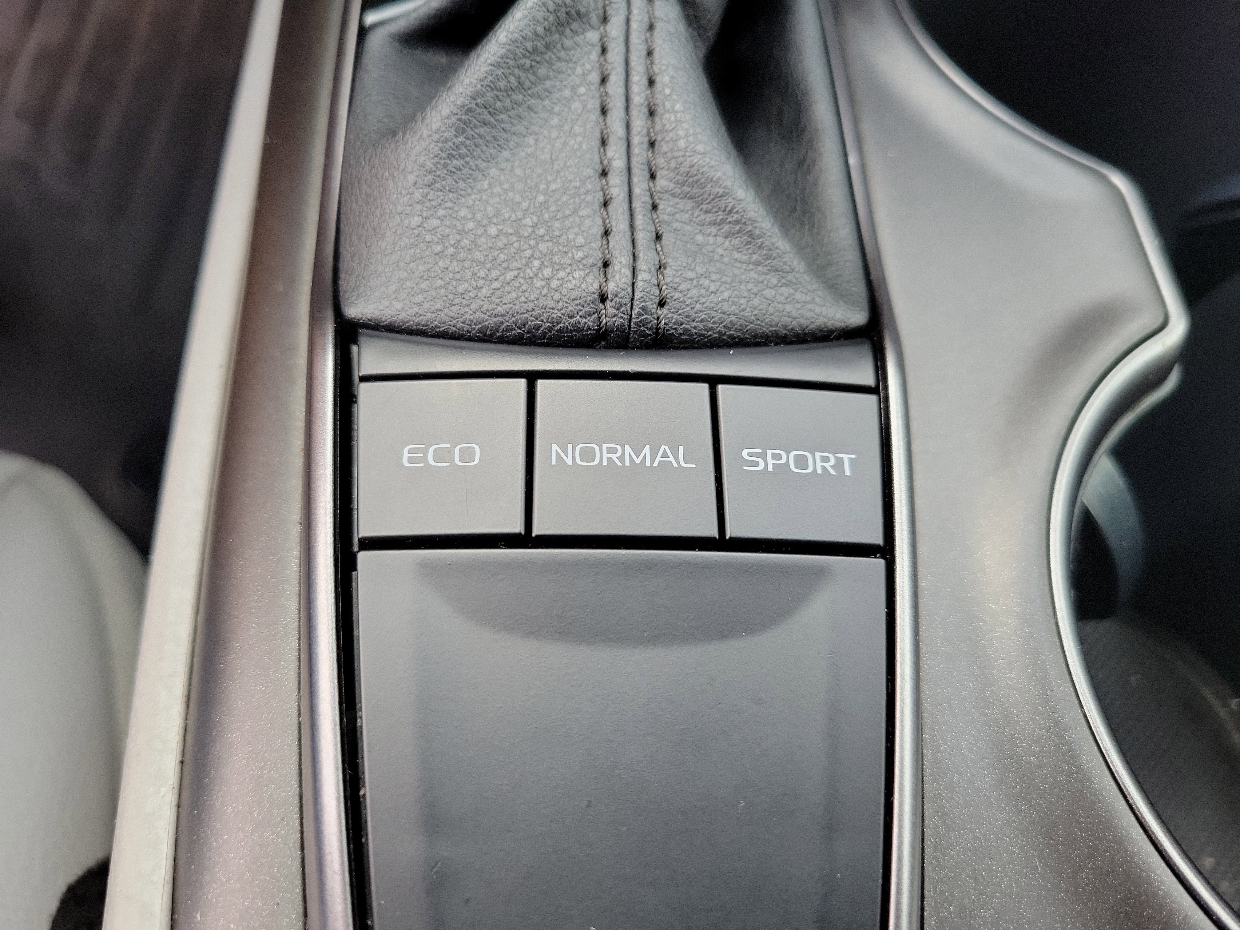 Used 2023 Toyota Camry SE image 20