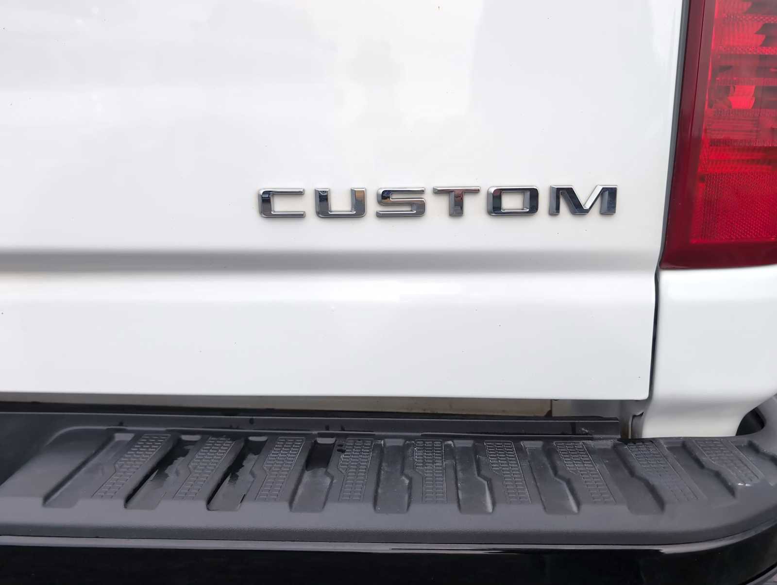 Used 2025 Chevrolet Silverado 2500 Custom w/ Custom Value Package image 30