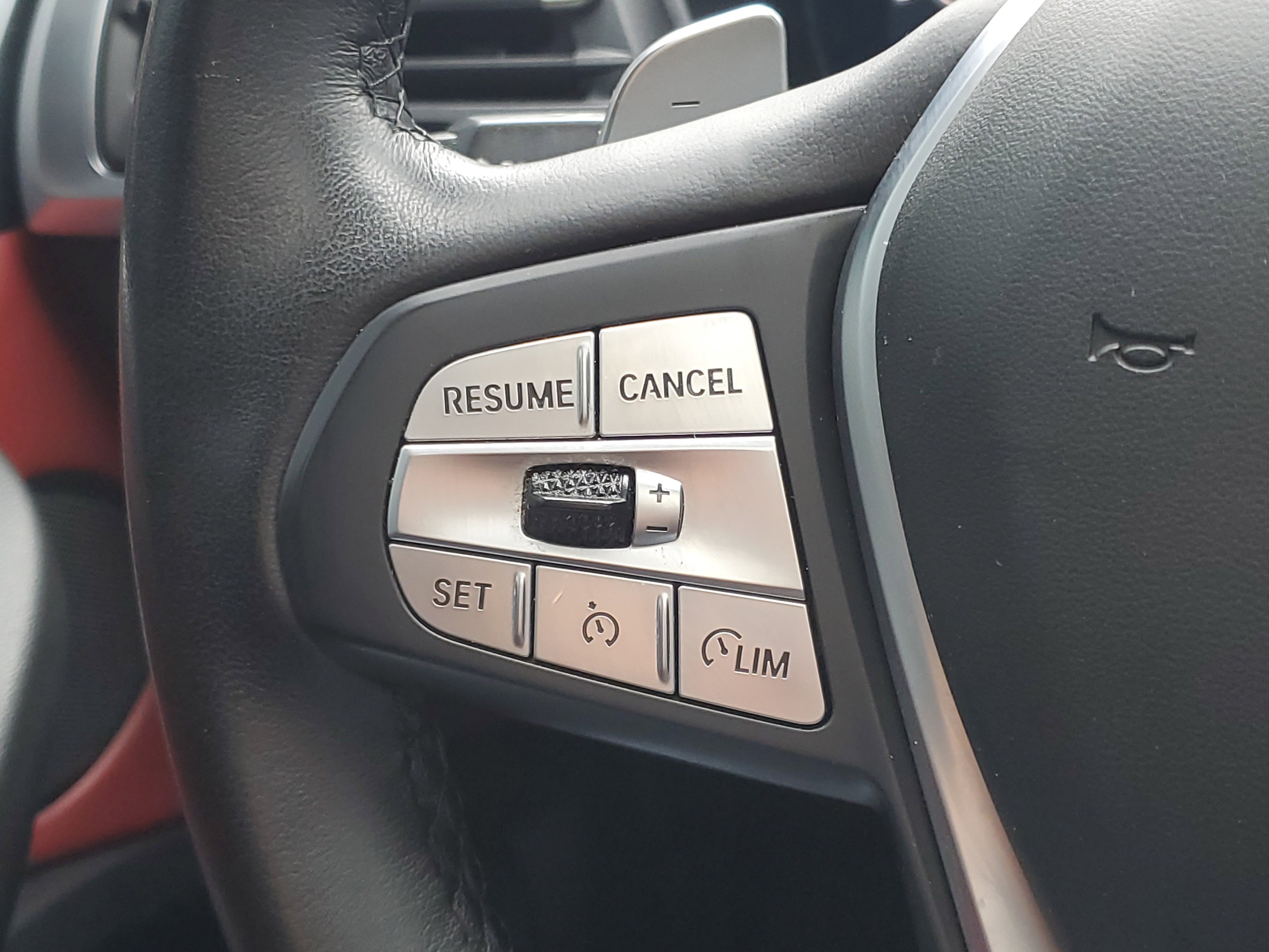 Used 2023 BMW X4 xDrive30i AWD/4WD image 12