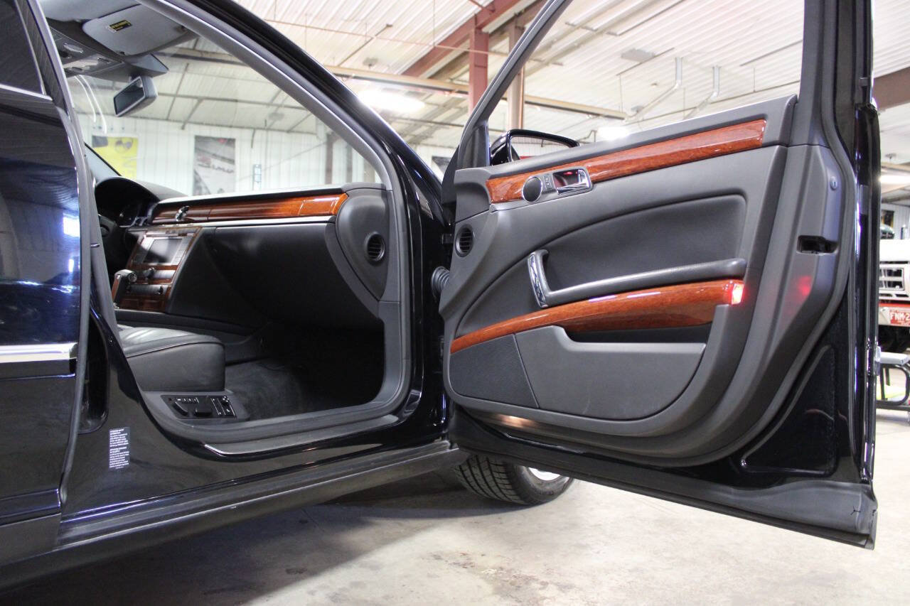 Used 2004 Volkswagen Phaeton V8 AWD/4WD image 20