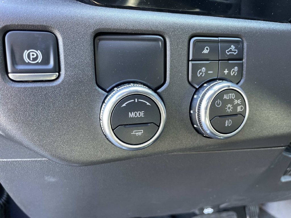 Used 2025 GMC Sierra 1500 SLT RWD image 42