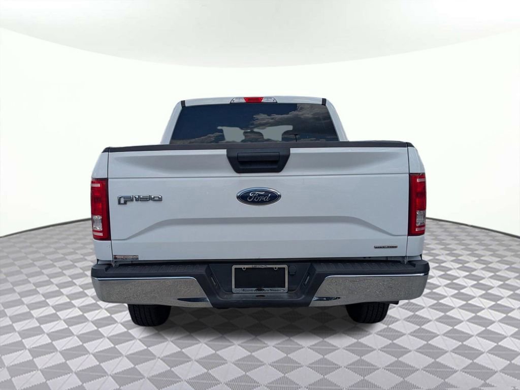 Used 2016 Ford F150 XLT RWD image 4