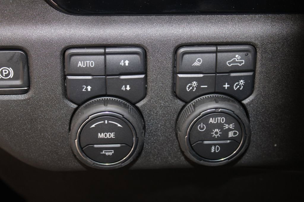 New 2026 Chevrolet Silverado 1500 High Country w/ High Country Premium Package image 38