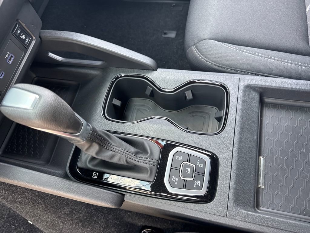 New 2026 Nissan Frontier SV w/ All-Weather Content Package image 15