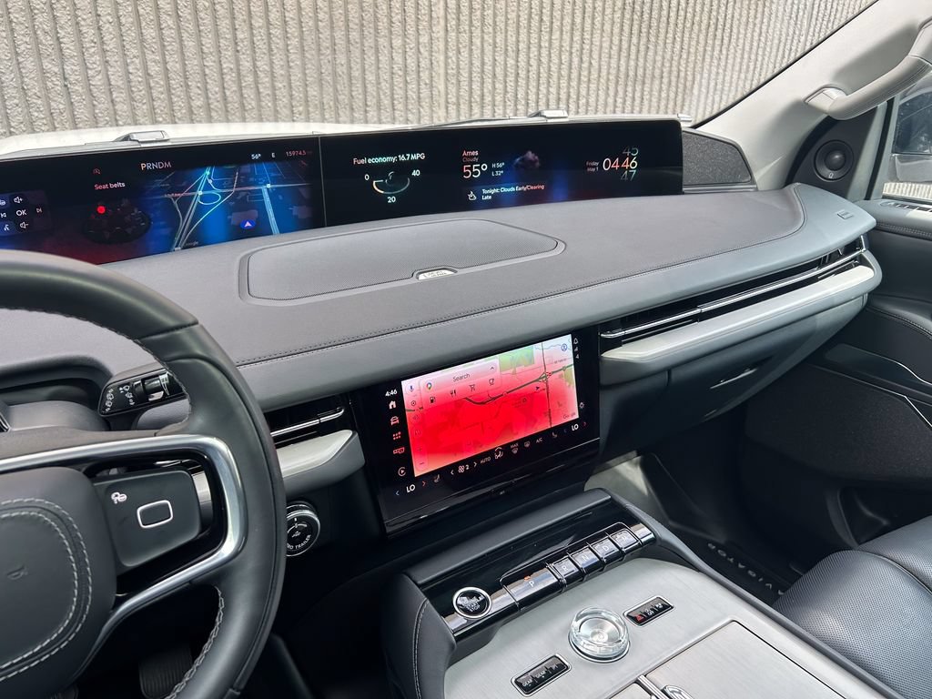Certified 2025 Lincoln Navigator L Reserve AWD/4WD image 31