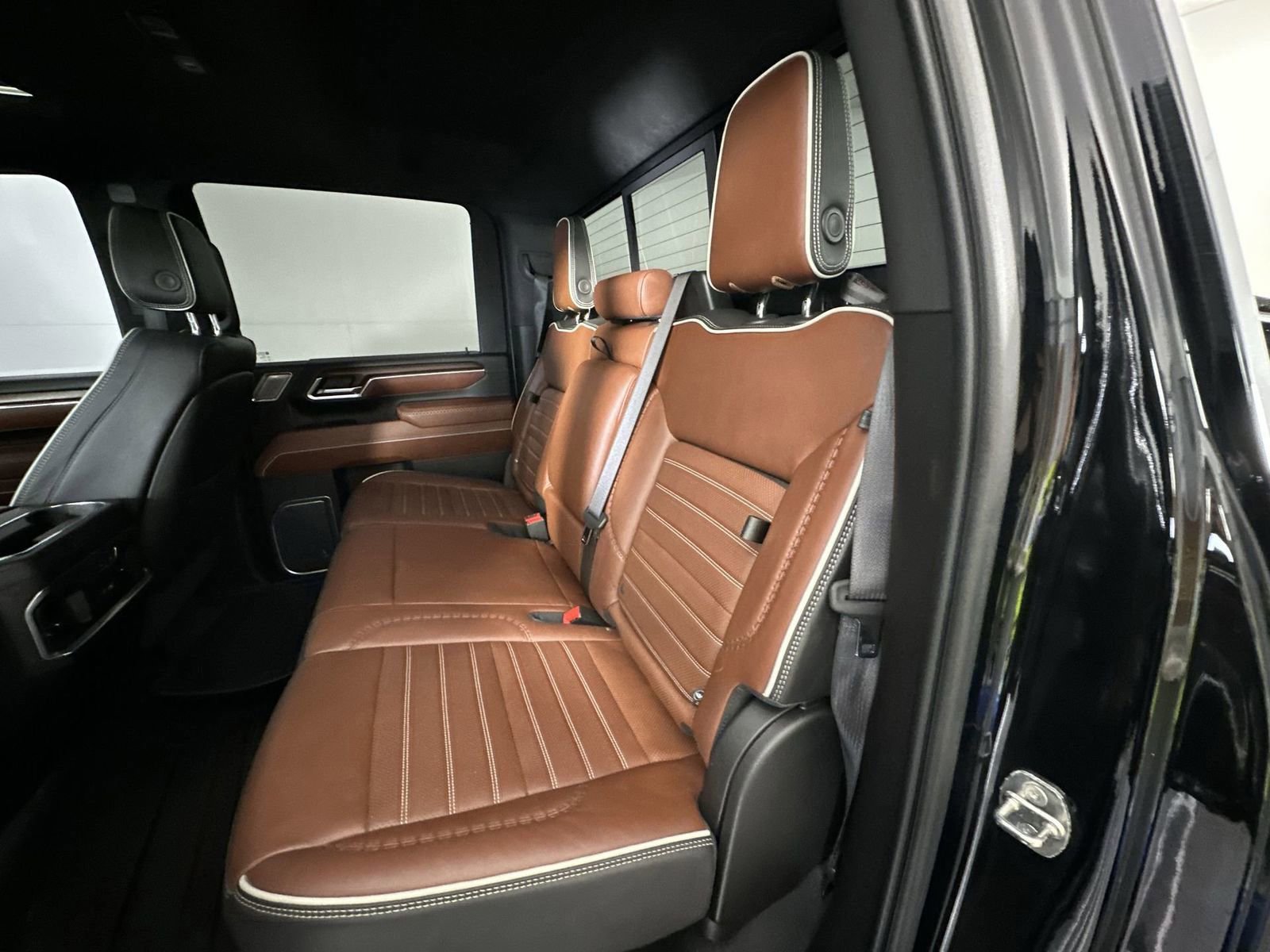 Used 2024 GMC Sierra 2500 Denali Ultimate image 27