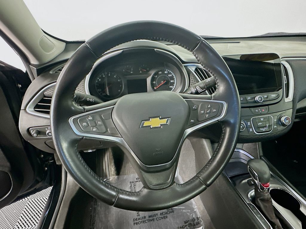 Used 2022 Chevrolet Malibu RS FWD image 17