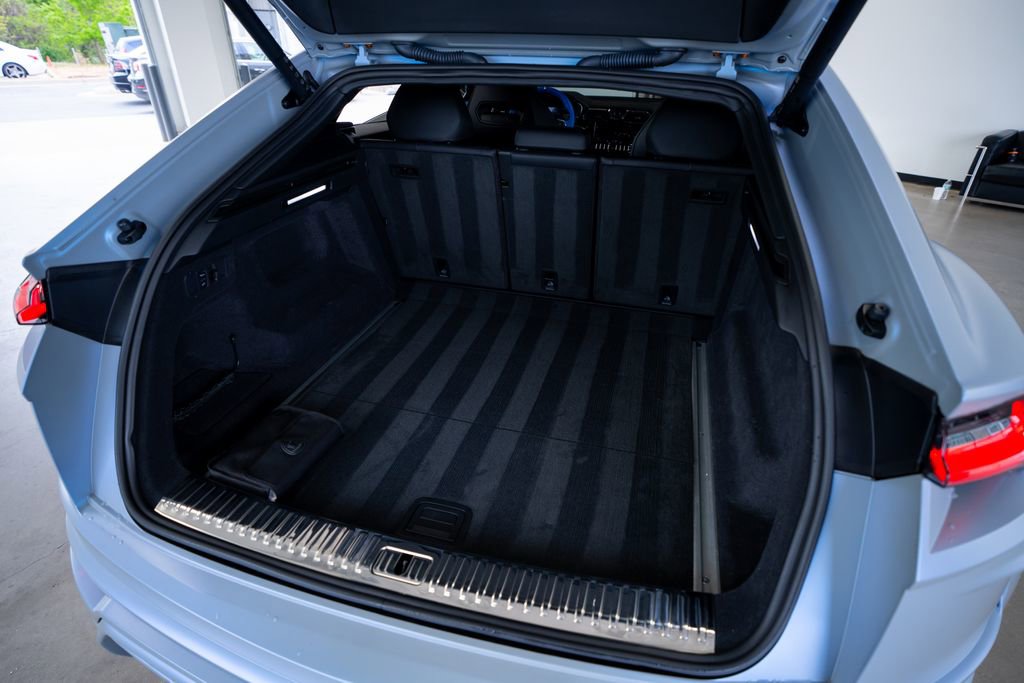 Used 2022 Lamborghini Urus image 67