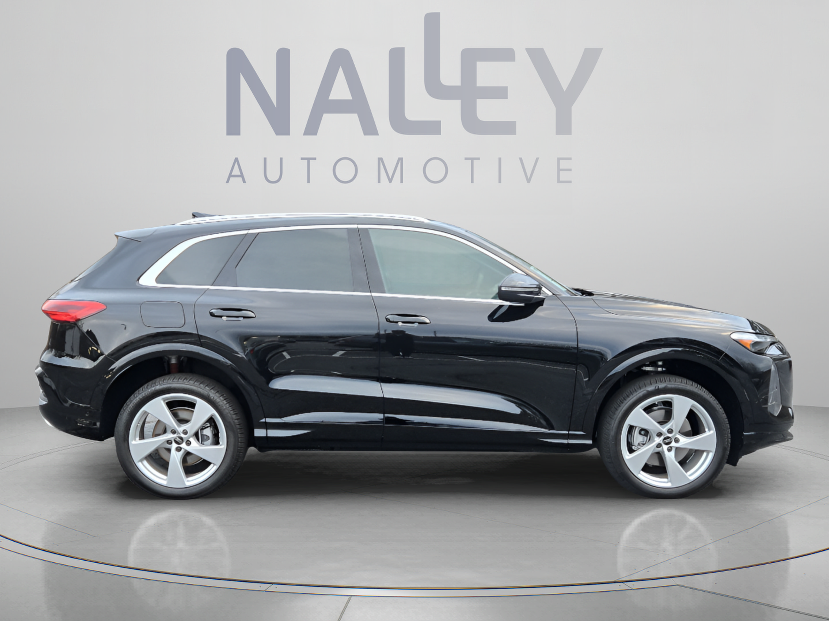 New 2025 Audi Q5 Premium AWD/4WD image 7