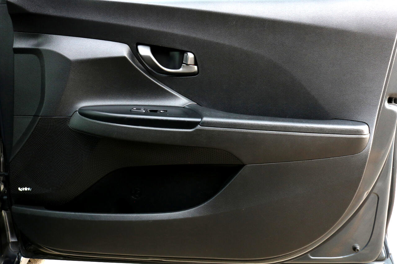 Used 2020 Hyundai Veloster 2.0 Premium image 38