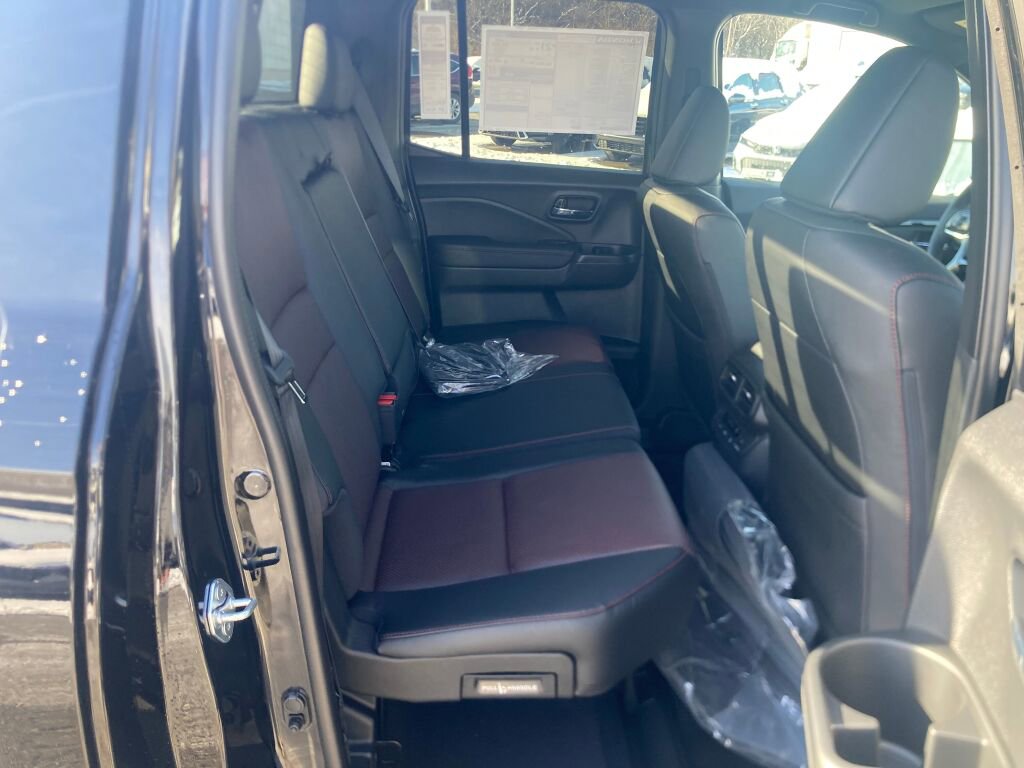 New 2026 Honda Ridgeline Black Edition image 6