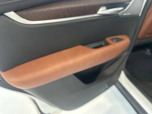 Certified 2025 Cadillac XT5 Sportv AWD/4WD image 26