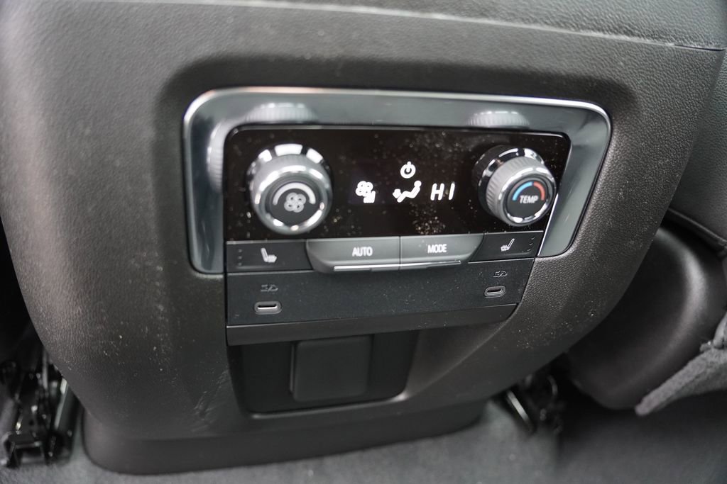 New 2026 Chevrolet Tahoe High Country image 15