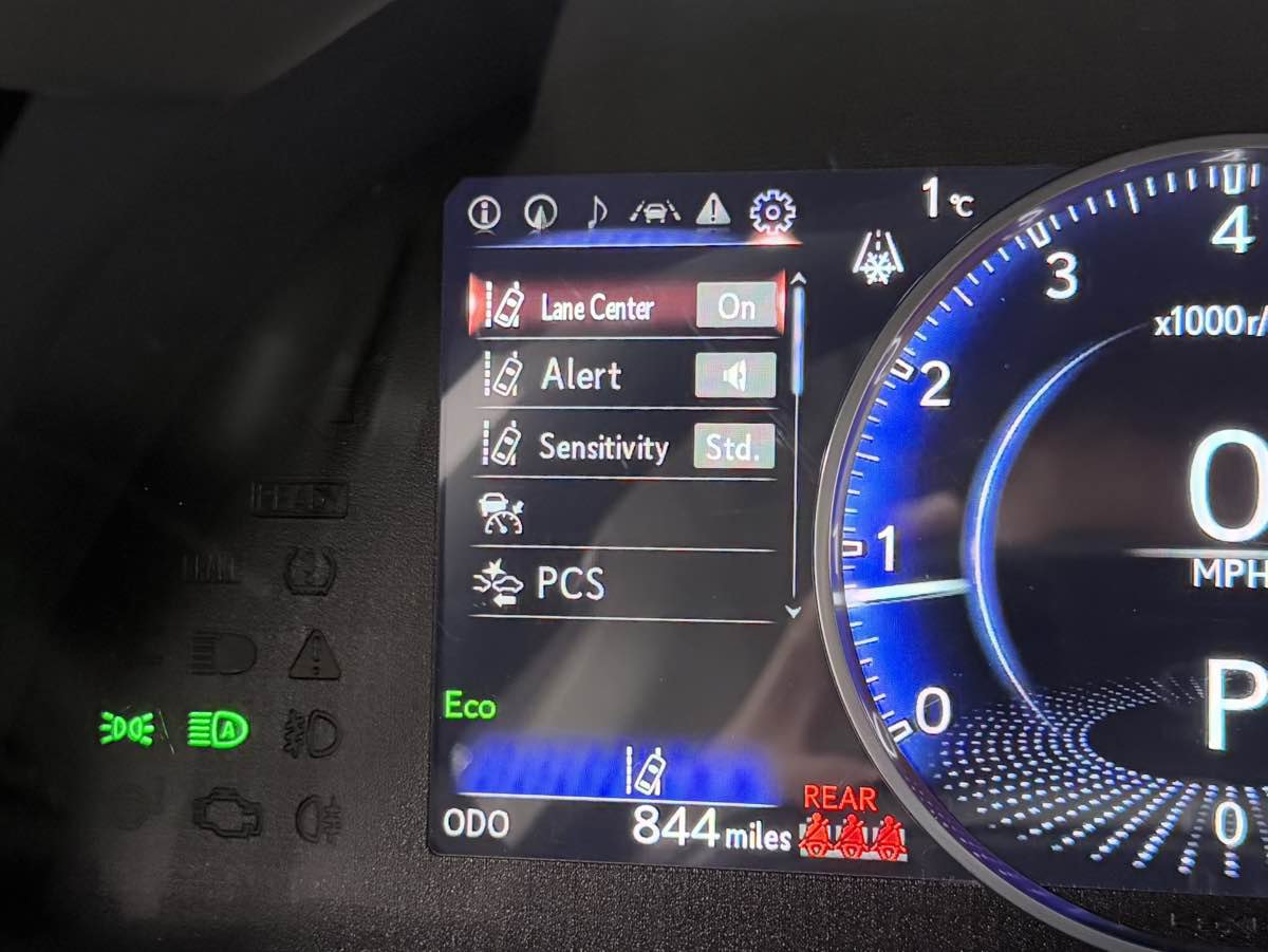 Used 2025 Lexus ES 350 Ultra Luxury image 22