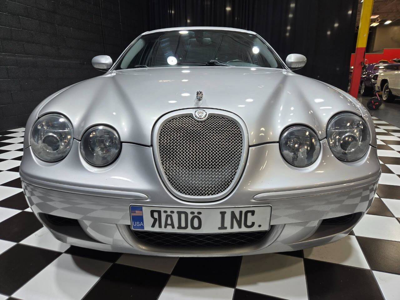Used 2005 Jaguar S-TYPE R RWD image 5