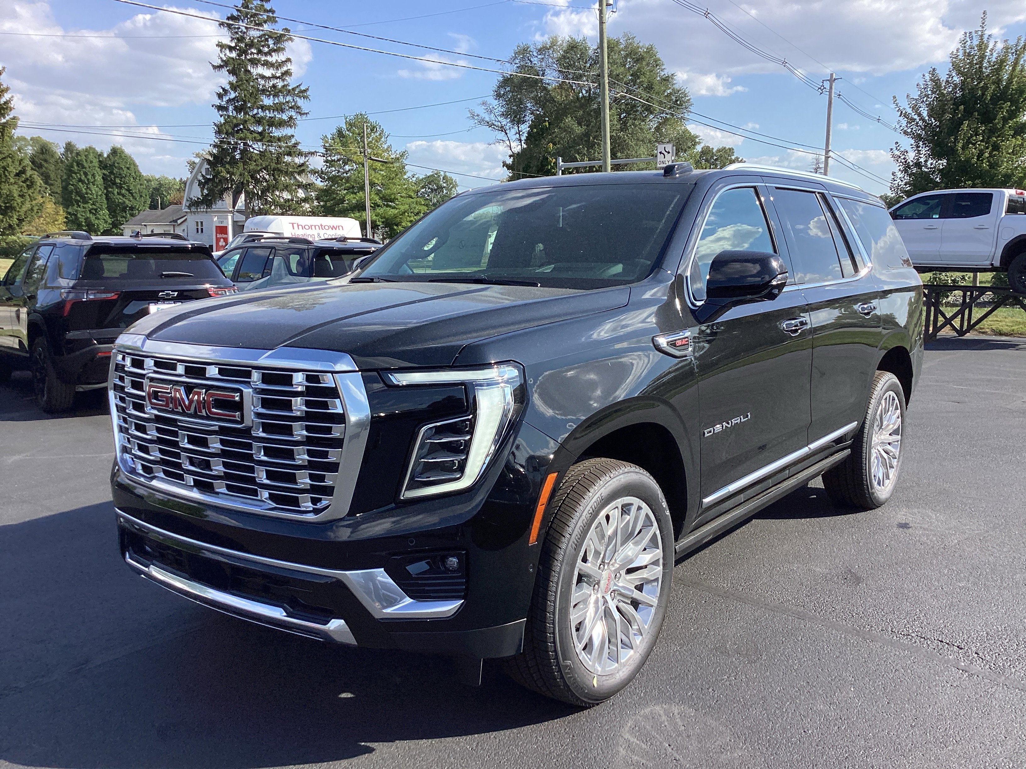 New 2025 GMC Yukon Denali w/ Denali Reserve Package