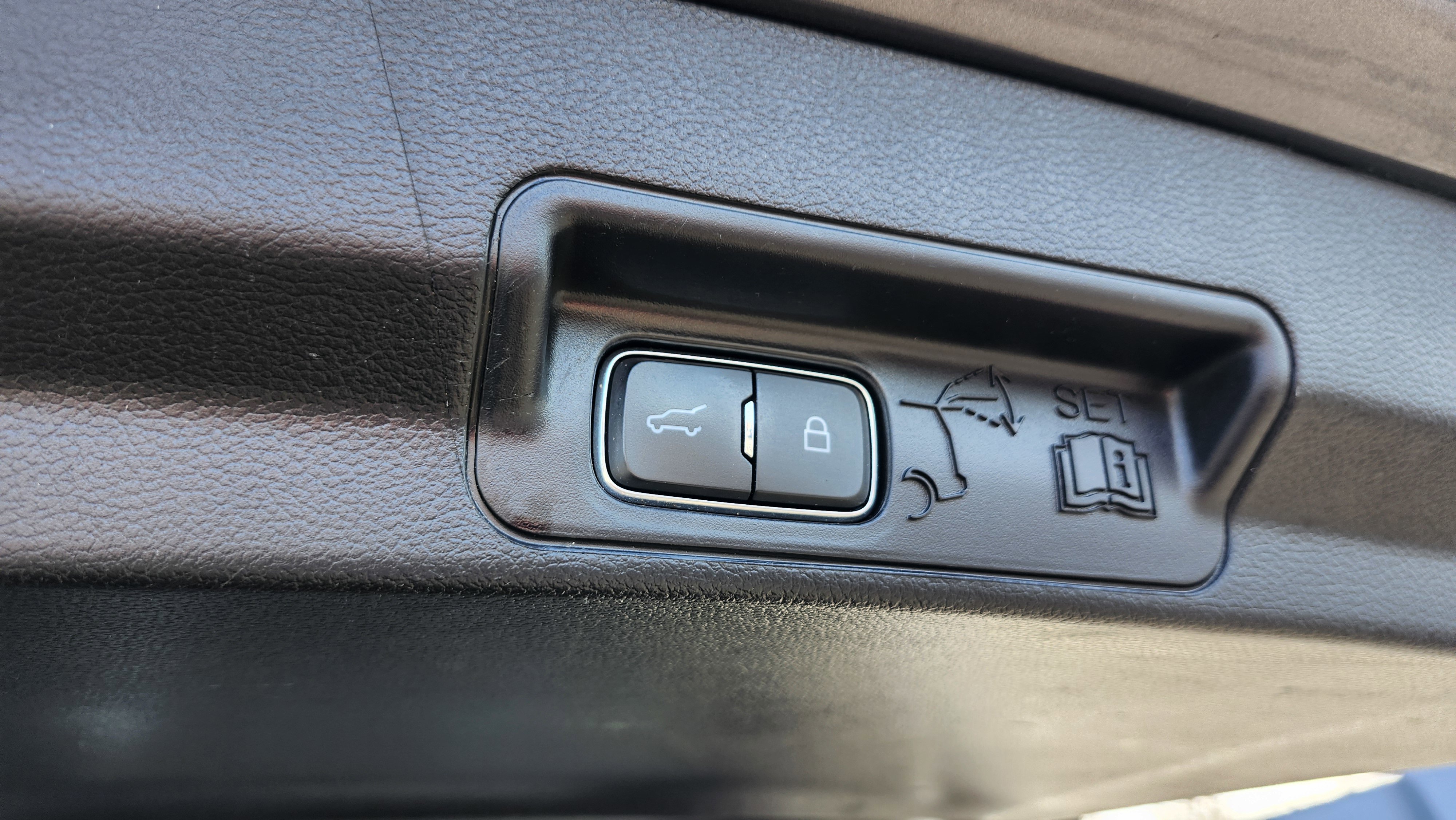 Used 2021 Ford Explorer ST w/ Equipment Group 401A image 24