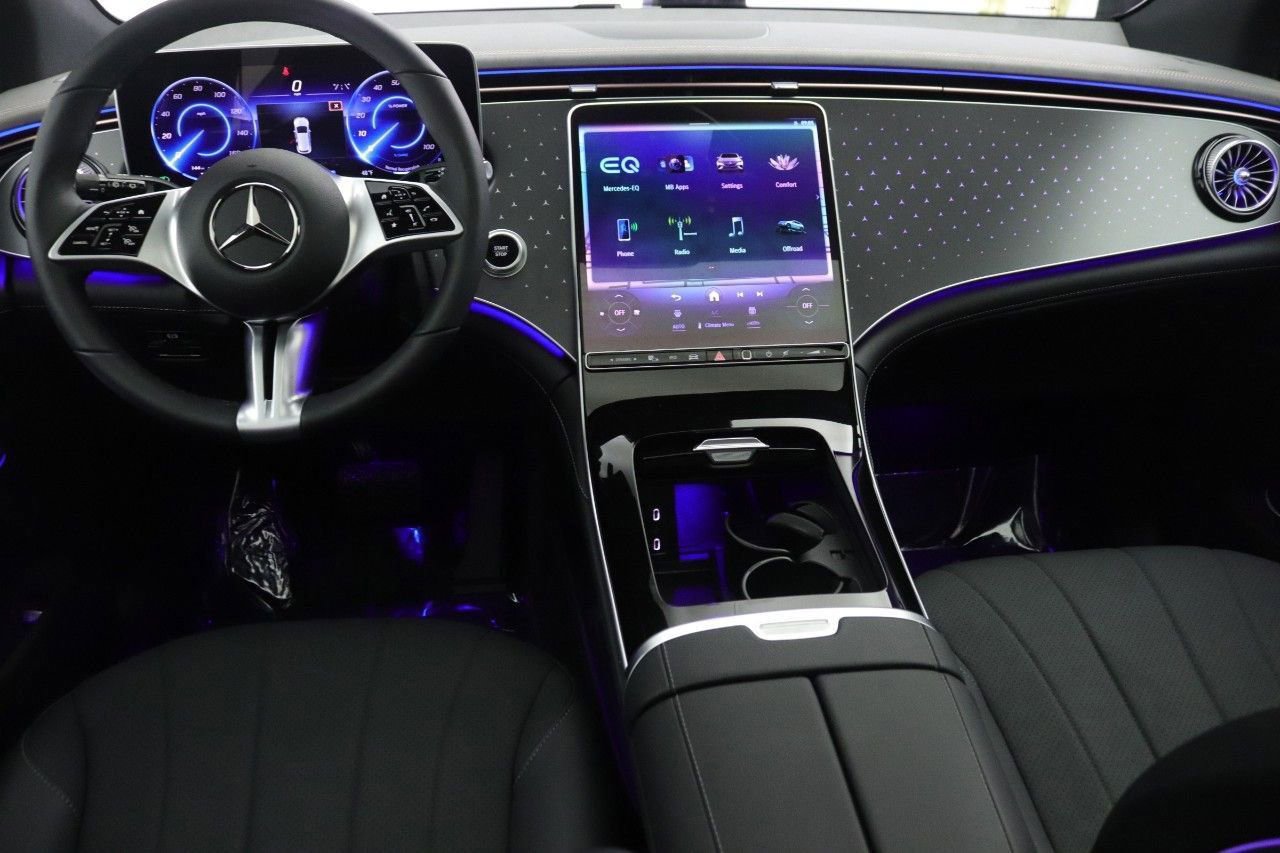 Certified 2026 Mercedes-Benz EQE 320 4MATIC SUV image 9