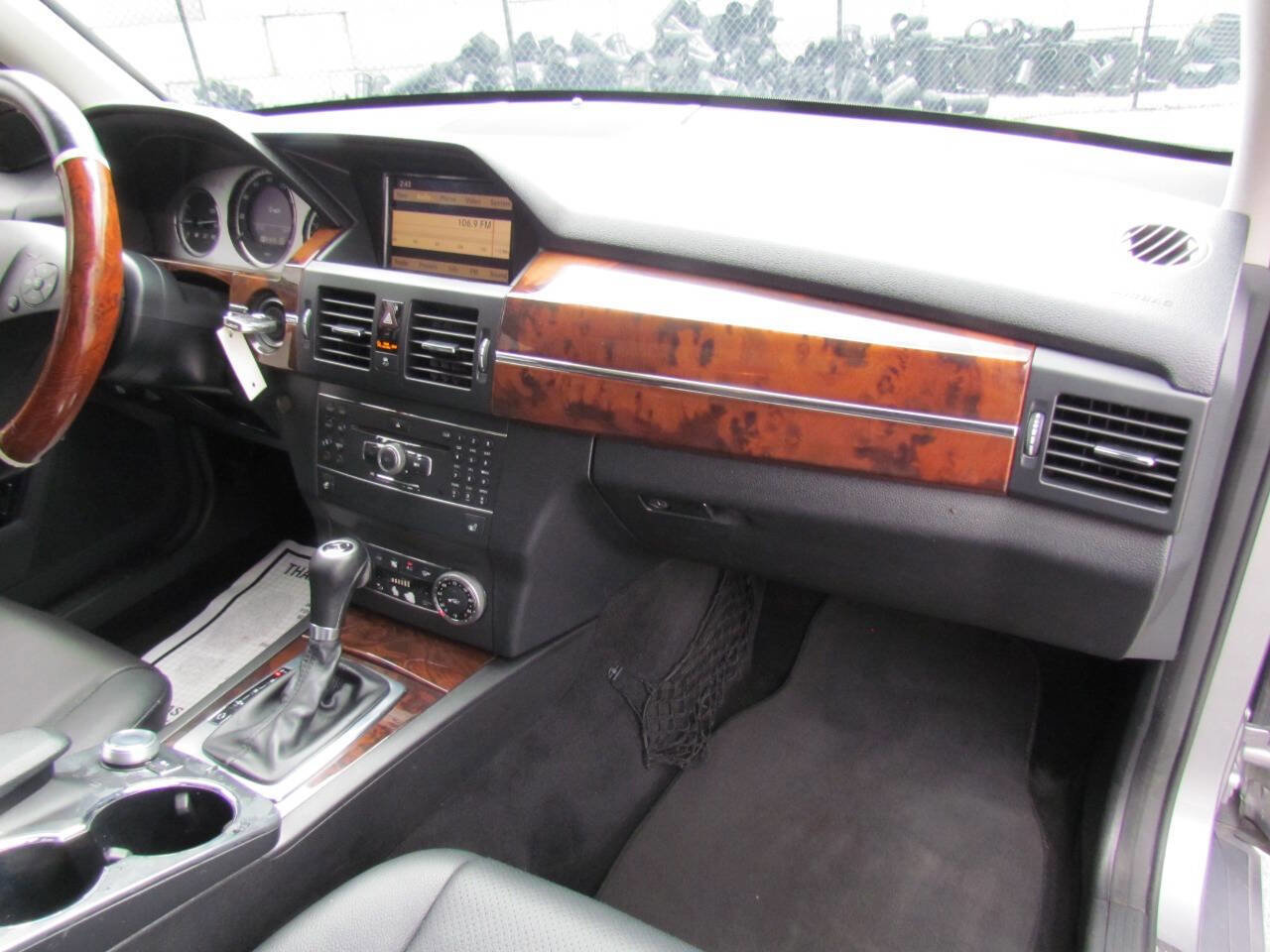 Used 2012 Mercedes-Benz GLK 350 4MATIC image 19