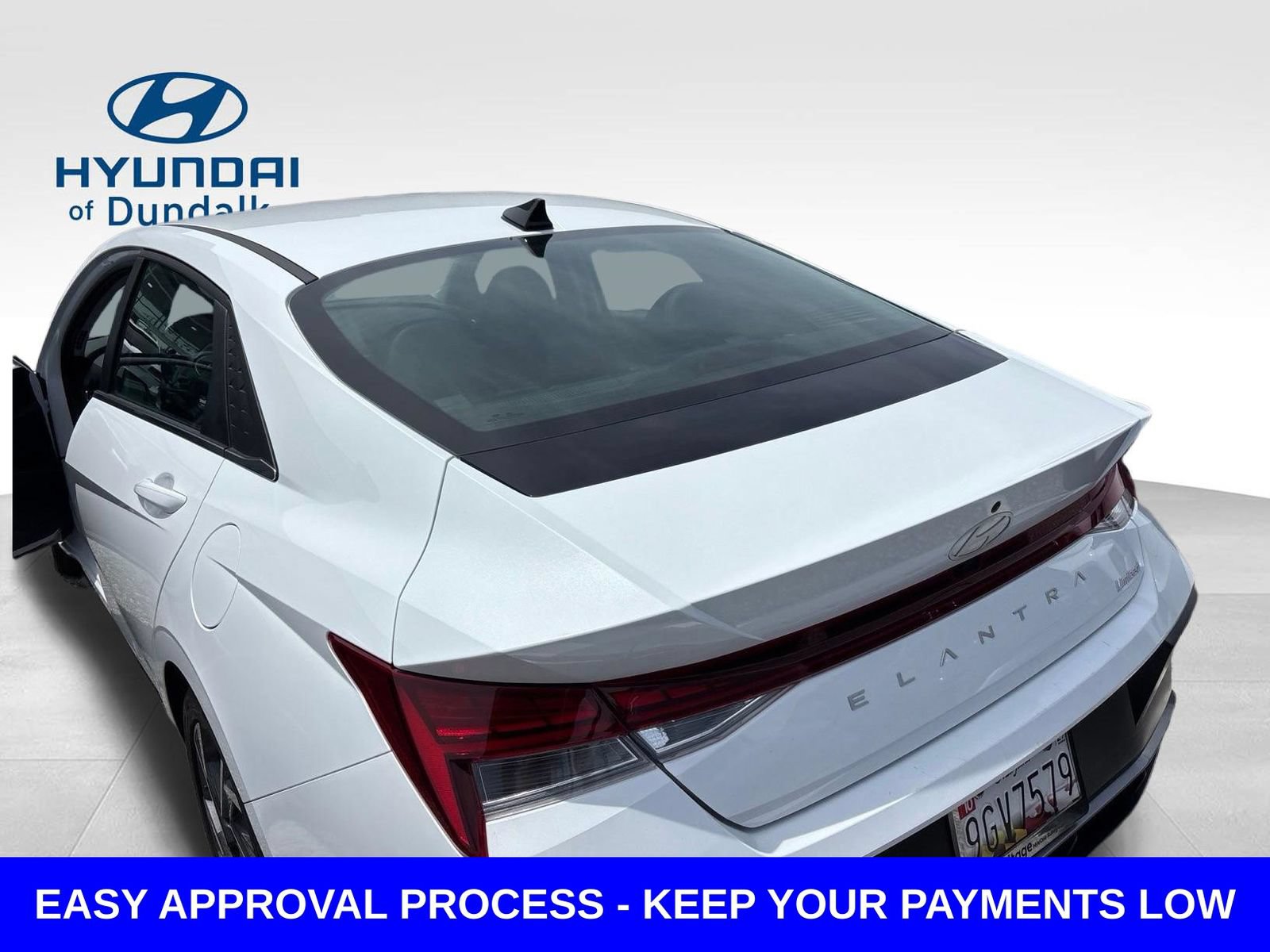 Used 2025 Hyundai Elantra Limited FWD image 16