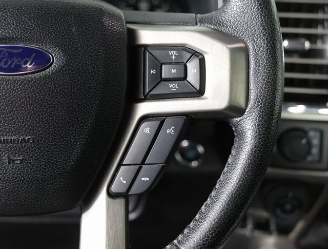 Used 2016 Ford F150 Platinum w/ Equipment Group 701A Luxury image 9