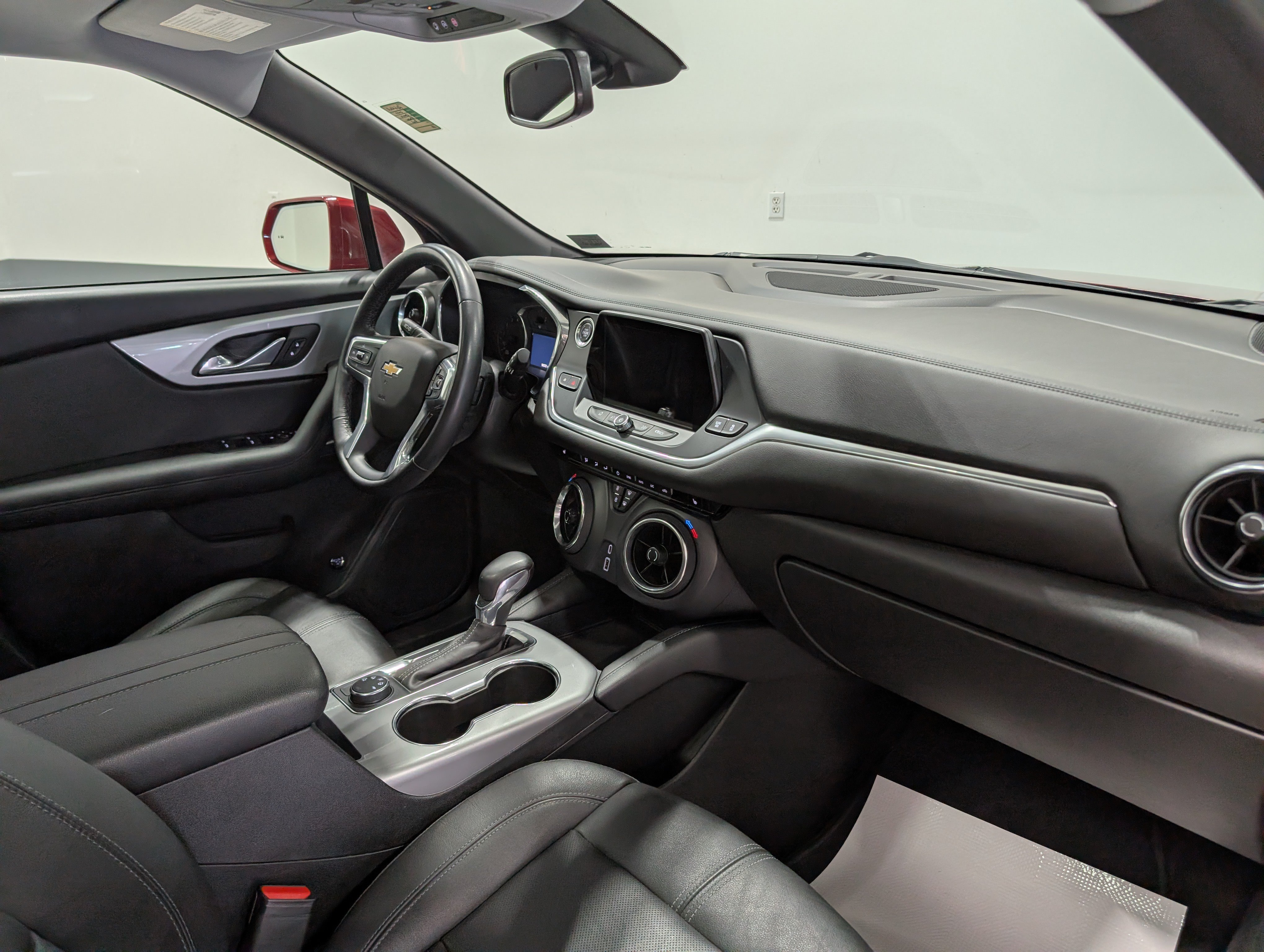 Used 2020 Chevrolet Blazer LT AWD/4WD image 17