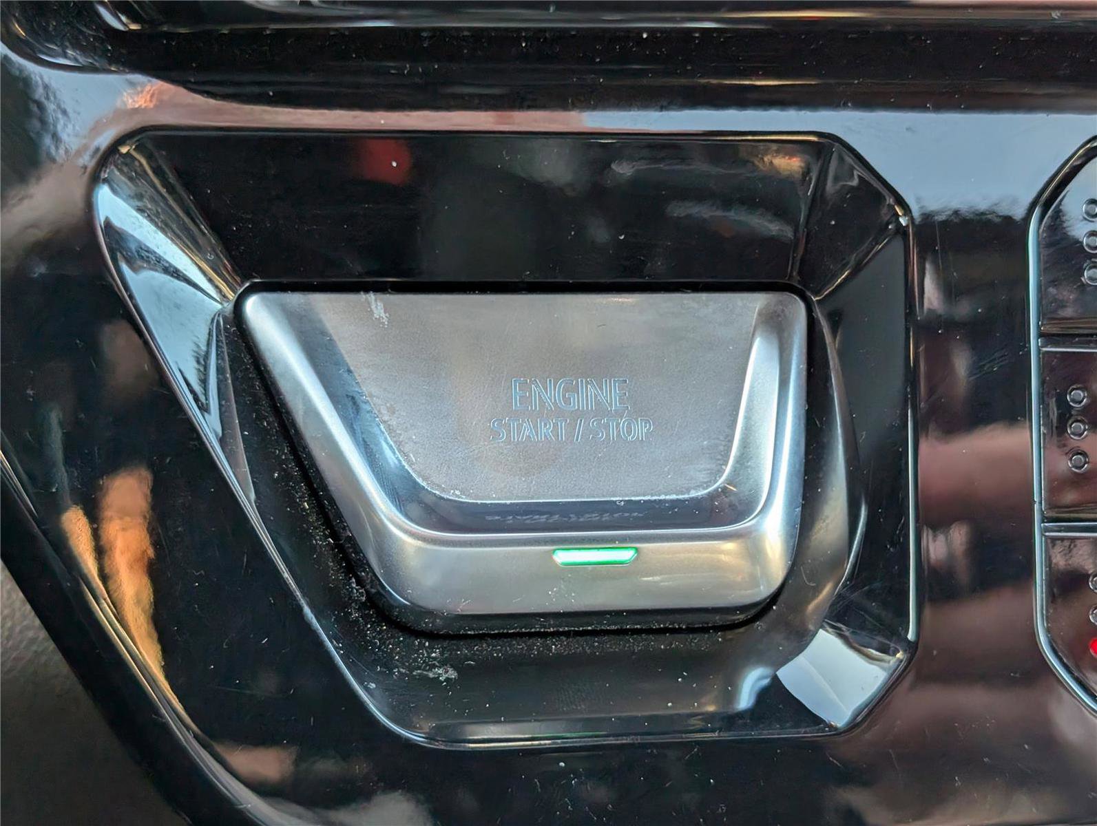 Used 2024 GMC Sierra 1500 AT4X w/ AT4X AEV Edition image 27